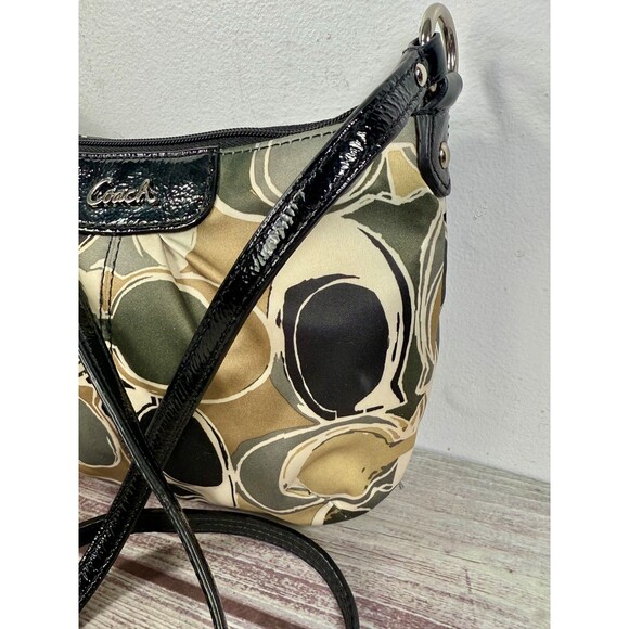 COACH Purse crossbody bag Black Gray and tan C Pattern Small Purse Hang Tag - Picture 15 of 15